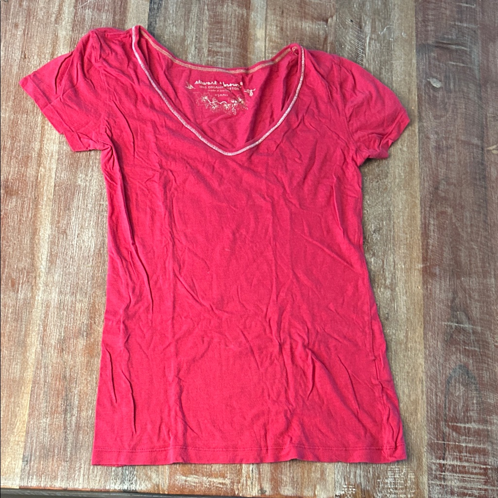 Vintage Stewart + Brown Raspberry V-Neck Tee With White Stitching At Neck